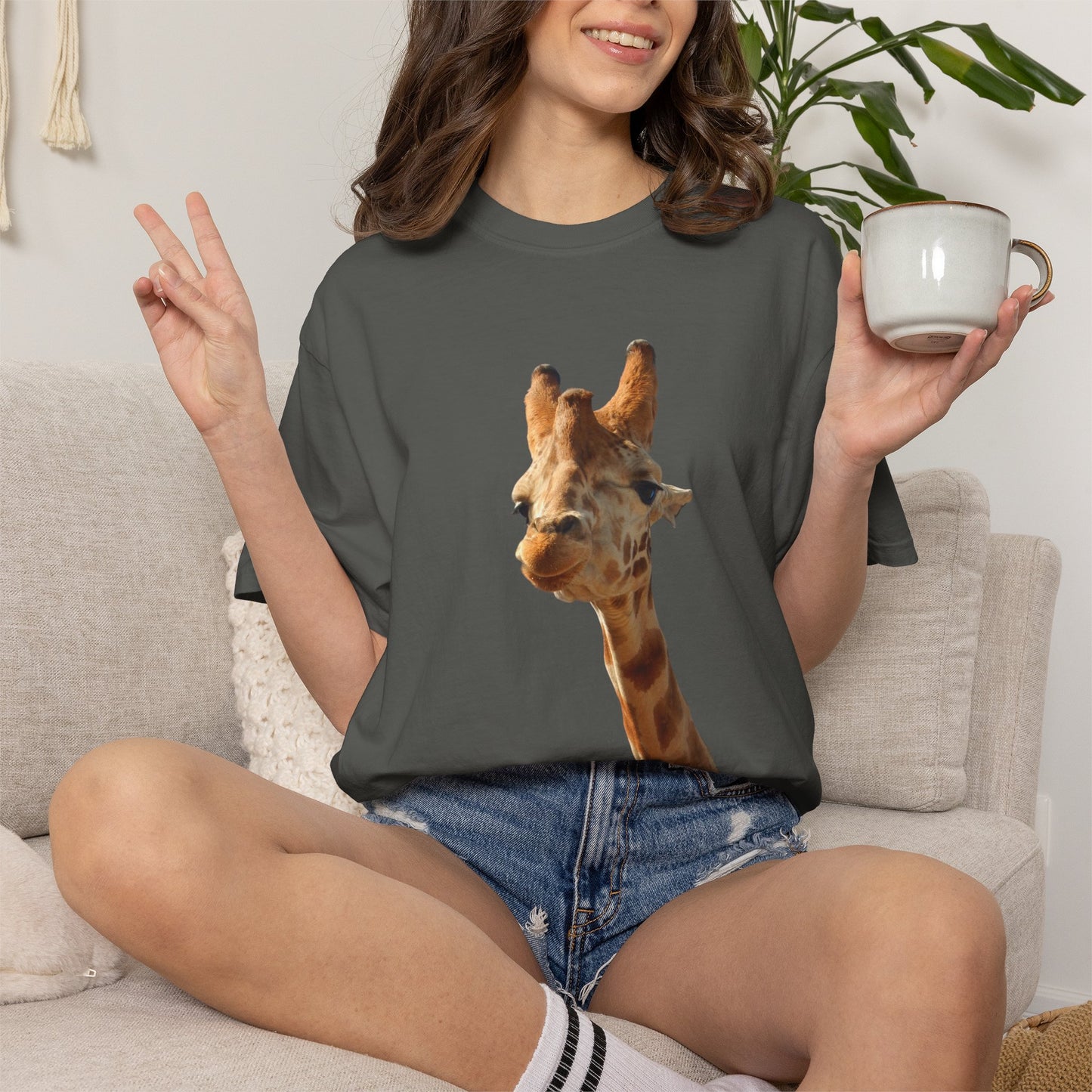 Giraffe - Unisex Garment-Dyed T-shirt