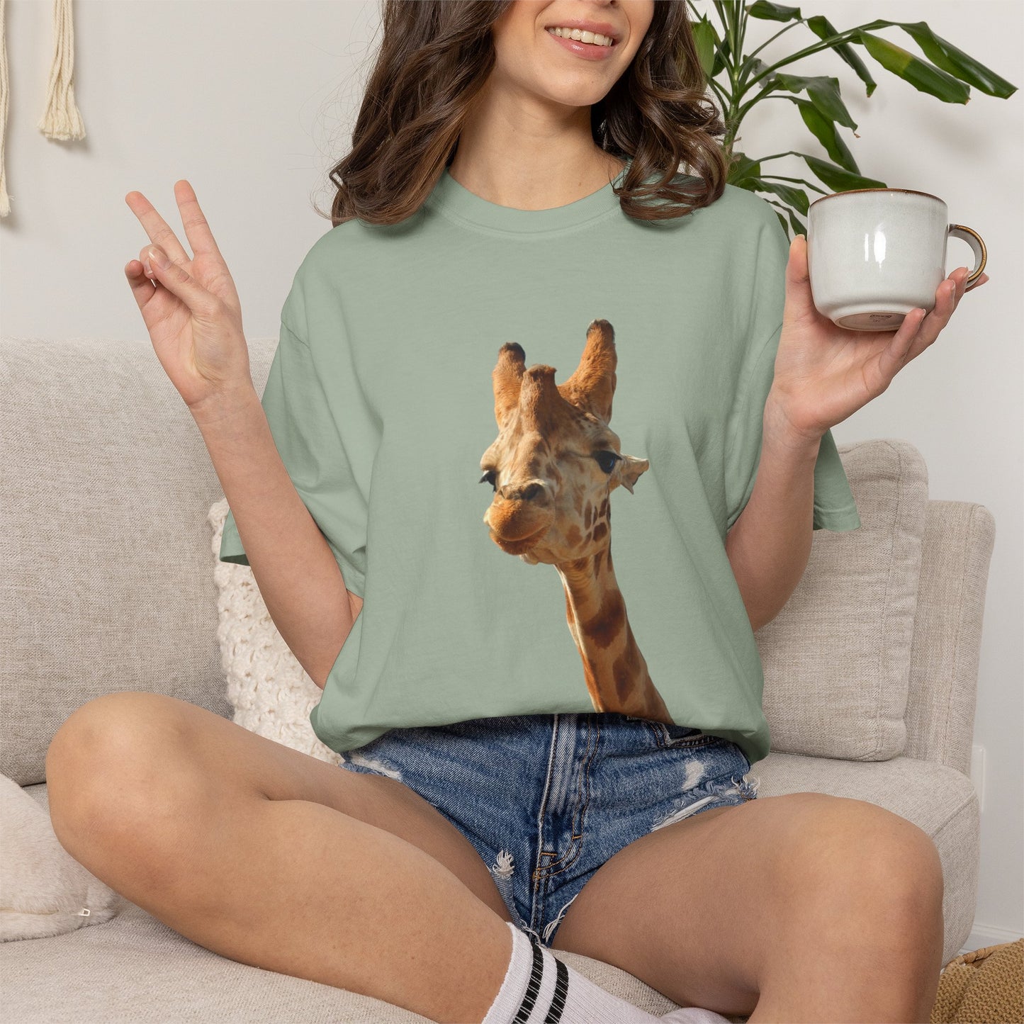 Giraffe - Unisex Garment-Dyed T-shirt